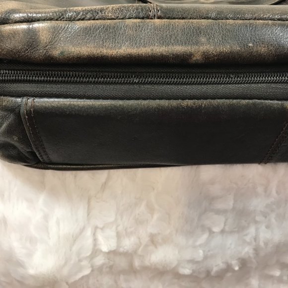 Wilsons Leather Black Rivet Distressed Leather bag - Picture 12 of 13